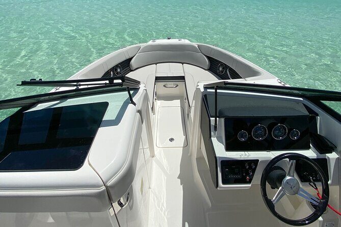 Deluxe Private Boats - 24 ft Sea Ray - Who This Tour Is Best For