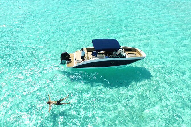 Deluxe Private Boats - 27 ft Sea Ray - Exploring Cozumel’s Best with a Private Boat Tour
