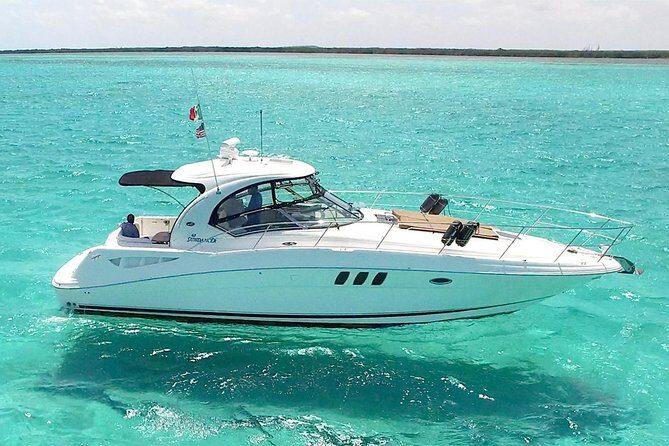 Deluxe Private Boats - 40 ft Sea Ray - What to Expect from a Day on the 40-ft Sea Ray