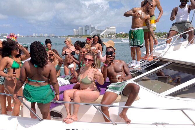 Deluxe Yacht 48FT with FlyBrige Rental in Cancun - Final Thoughts