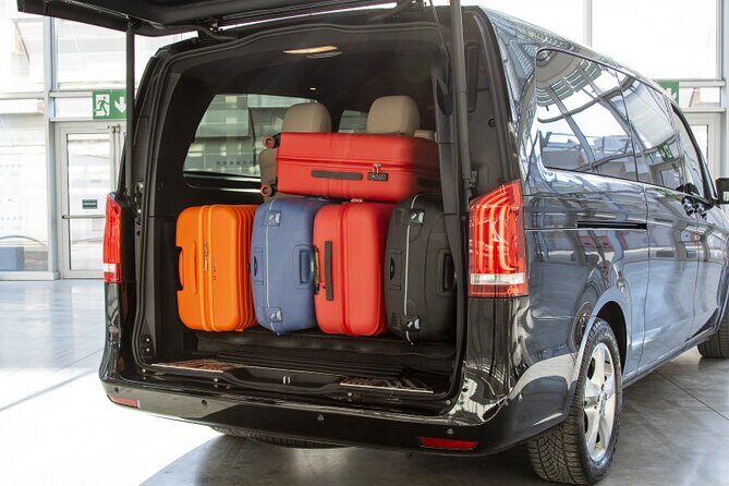 Departure by MiniVan from Rome City to Rome Fiumicino airport FCO - What You Can Expect from This Transfer