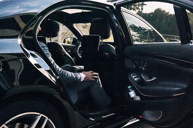 Departure Private Transfer: Niagara Falls to Toronto Airport YYZ in Business Car - FAQ