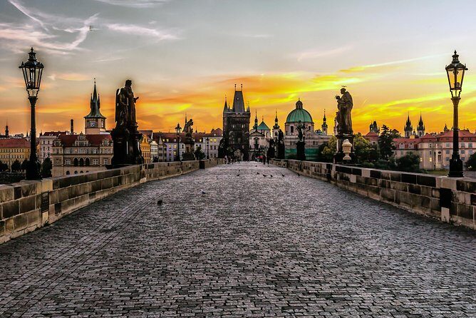 Departure Transfer: Prague to Prague Airport PRG by Luxury Van - FAQ