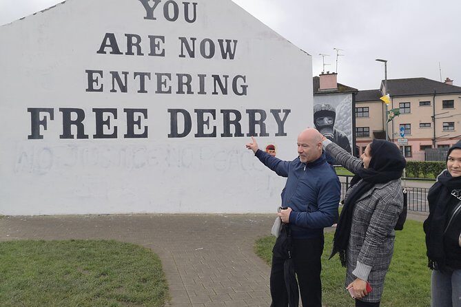 Derry City: The troubles Bogside walking tour - Key Points