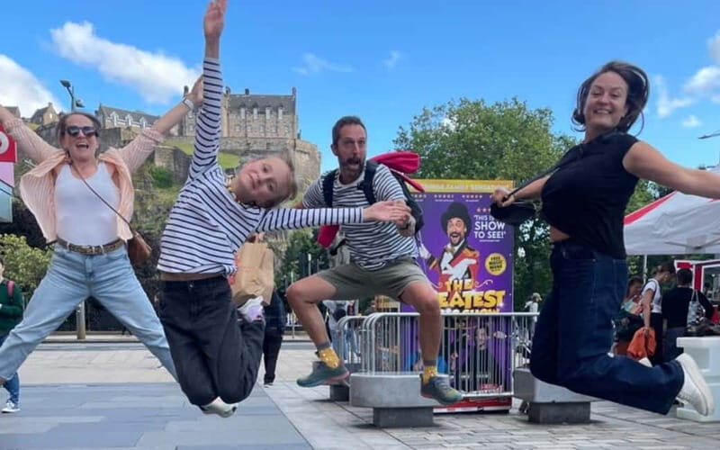 Derry: City Walking Tour & Exploration Game - FAQs