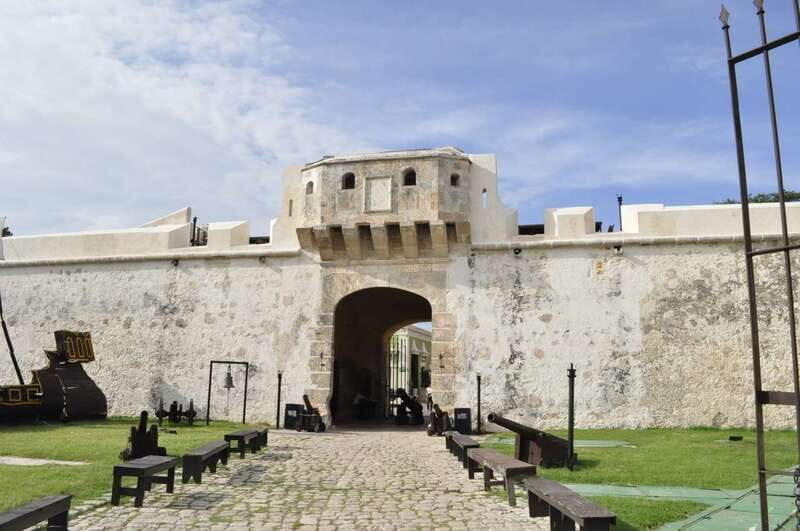 Desde Mérida: Becal and Campeche Guided Day Trip - Key Points