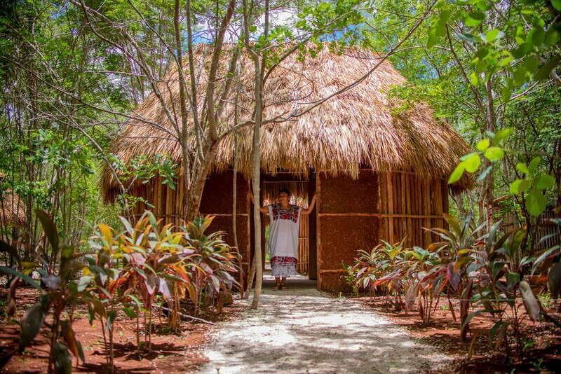 Desde Mérida: Izamal, Yokdzonot & Tsukán (Oneday) - Exploring Yucatán’s Natural Wonders and Cultural Treasures