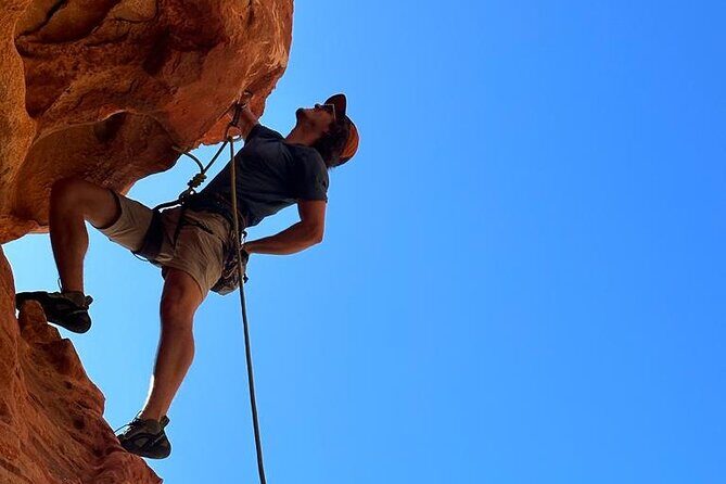 Desert Rock Climbing - What Makes This Tour Stand Out?