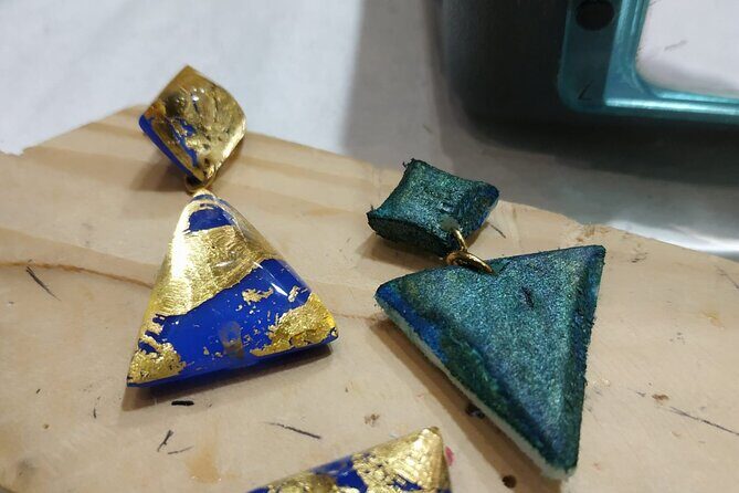 Design Your Personalized Luxury Jewelry in Le Marais, in the heart of Paris! - FAQs