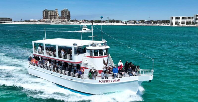 Destin: Dolphin Cruise aboard a Glass-Bottom Boat - What to Expect on Your Dolphin Cruise