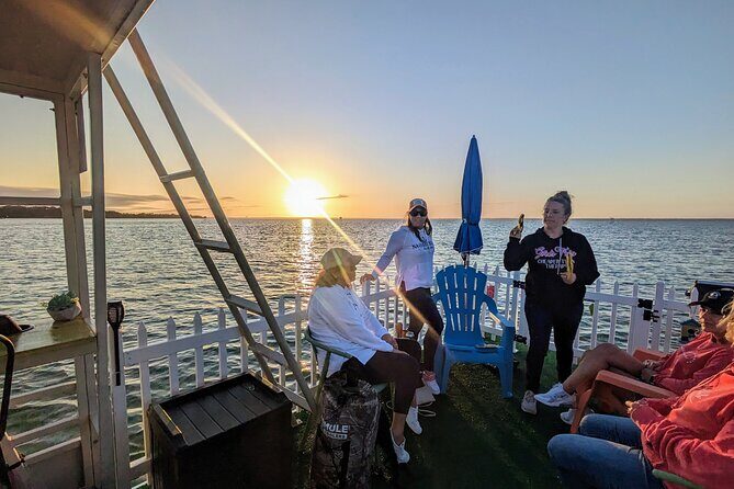 Destin: Sunset Cruise on a Back Porch Style Pontoon - FAQ