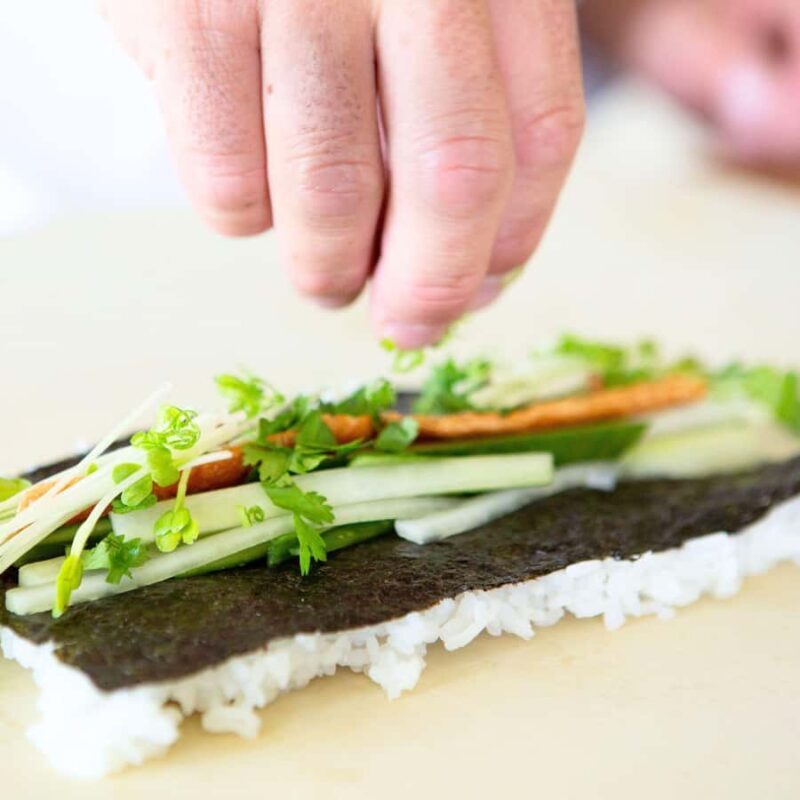 Detroit: Fun Sushi-Making Class with Local Chef - Key Points