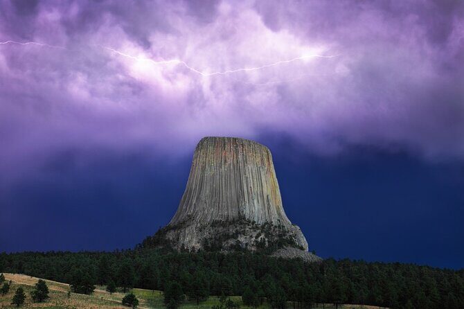 Devil's Tower - Deadwood - Spearfish Canyon Waterfalls + Picnic - The Pros and Cons