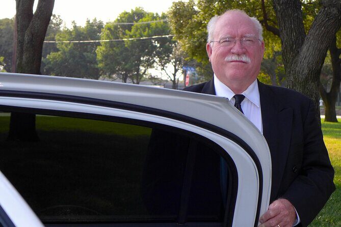 DFW and Love Field Airports Car Service - Why This Airport Car Service Works Well for Dallas Travelers