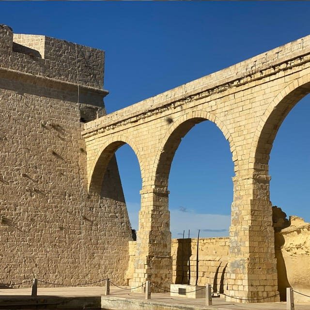 Dghajsa: Sunset Walk and Gondola TOUR IN PORTUGUESE - Practical Details and Tips