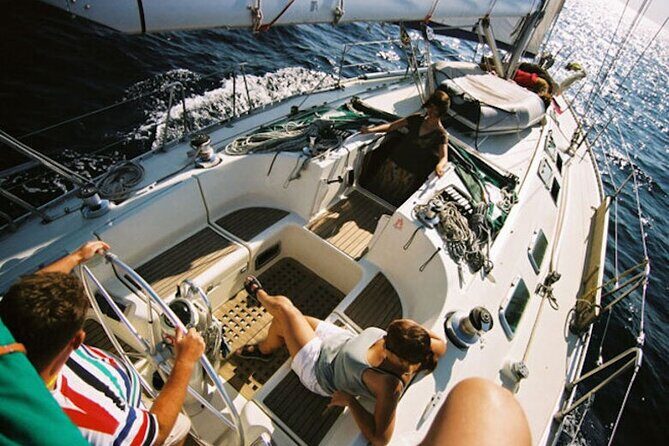 Dia island : Small Group Sailing Trip to Dia Island with Lunch - FAQ