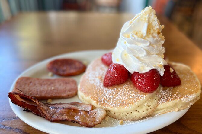 Diamond Head Hiking + Eggs'n Things Breakfast - What to Expect from Your Day in Honolulu