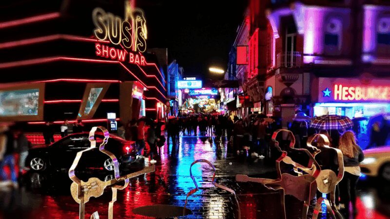 Die Kiez-Kapitän Reeperbahn & Beatles Kieztour Hamburg - Key Points