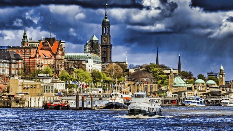 Die Kiez-Kapitän Reeperbahn & Beatles Kieztour Hamburg - Who Would Benefit Most?