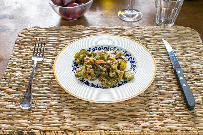 Dine & Enjoy a Cooking Demo at Local's Home in Pisa - What This Experience Offers in Detail
