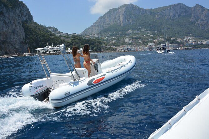 Dinghy rental on the Amalfi Coast without a license - The Details That Matter