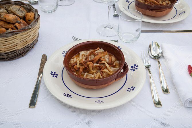 Dining experience at a local's home in Brindisi with show cooking - Key Points