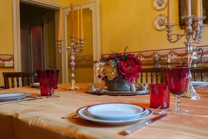 Dining Experience at a local's Home in Campofelice di Roccella with Show Cooking - Key Points