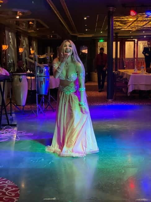 Dinner Cruise with Belly dancer show - Key Points