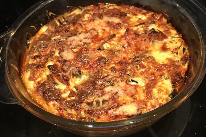 Dinner in a Bohemian Artist Apartment in Central Paris - Who Will Love This Experience?