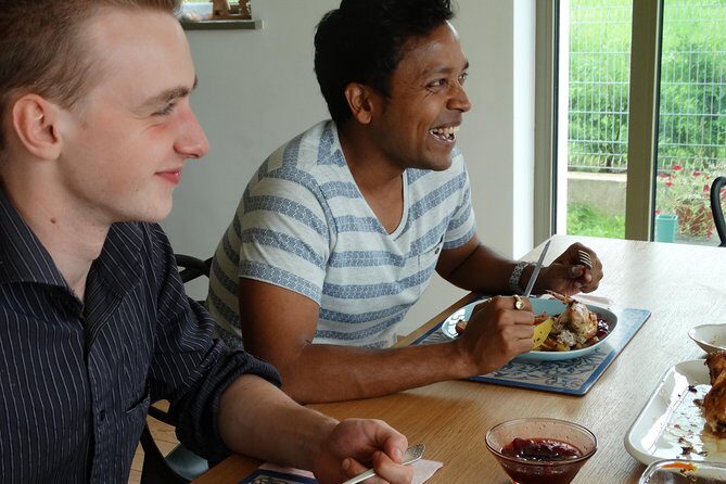 Dinner with a local family - What to Expect During the Dinner Experience