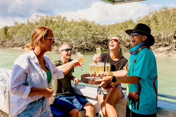 DINOSAUR ADVENTURE CRUISE - With Beachside Tapas and Cocktails - An In-Depth Look at the Dinosaur Adventure Cruise