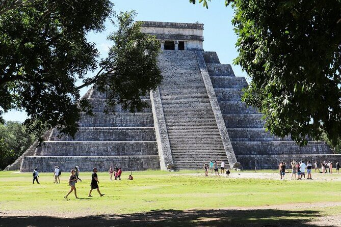 Discover Chichen Itza with Cenote Xcajum and Valladolid + lunch - First Impressions: An Honest Overview