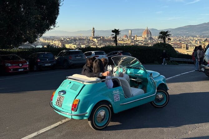 Discover Florence city center on e-cabriot fiat 500 - Key Points