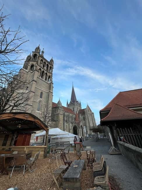 Discover Lausannes higlights & gems with a local guide (EN) - What to Expect from the Tour