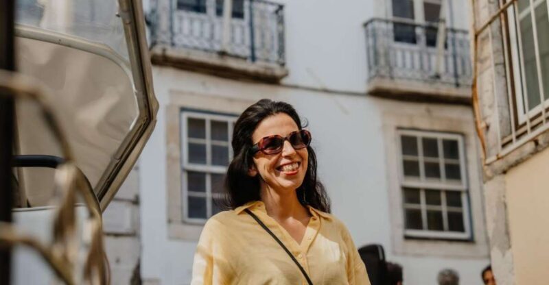 Discover Lisbon 4h Tuk Tuk - Key Points