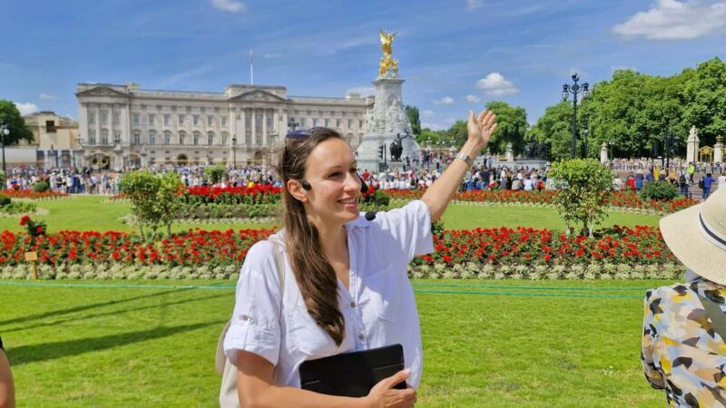 Discover London: A Private Tour with a Qualified Guide - Key Points