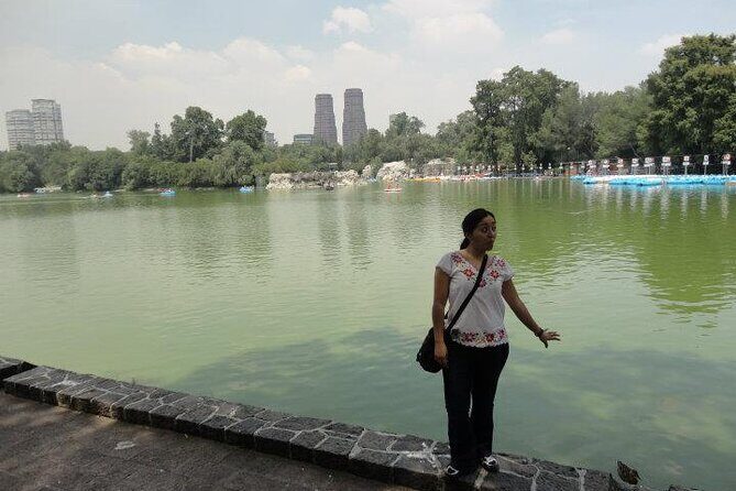 Discover Mexico City by Bike: Chapultepec to Downtown Tour! - The Experience We Imagine