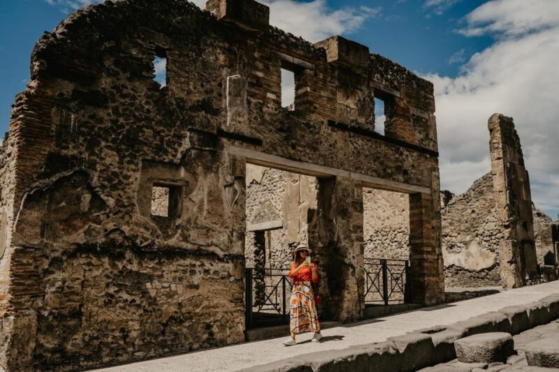 Discover Pompeii: French Walking Tour of the Buried City - The Honest Pros and Cons
