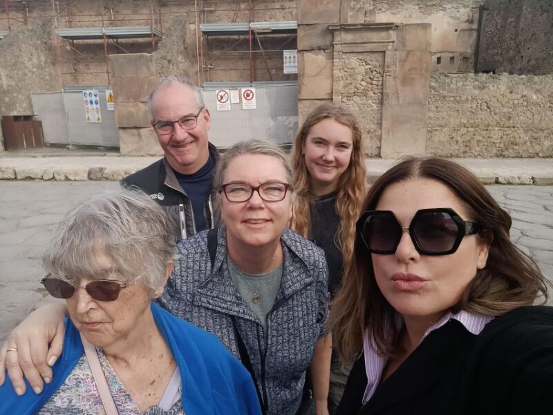 Discover Pompeii with a professional guide for 2hrs - Who Should Consider This Tour?