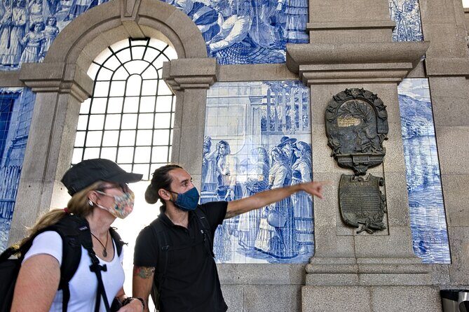 Discover Porto A Private Walking Tour with Authentic Tasting - Practical Details and Tips