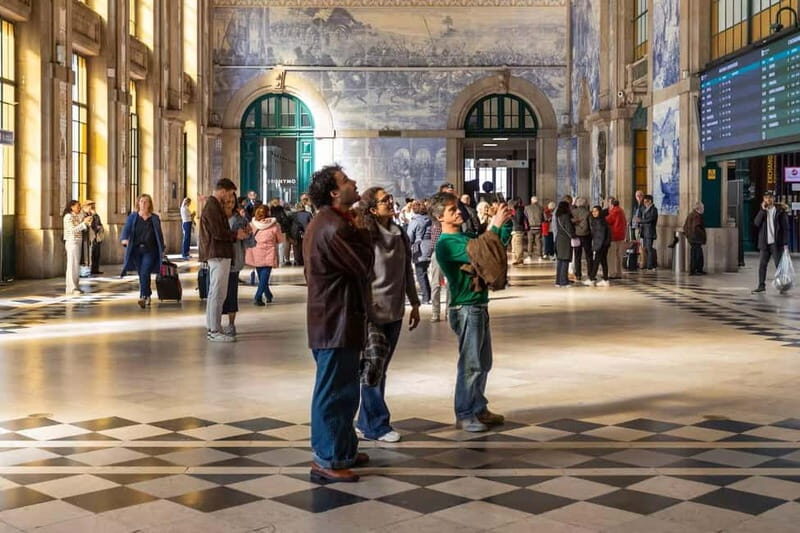 Discover Porto's Historical Roots Walking Tour - Key Points