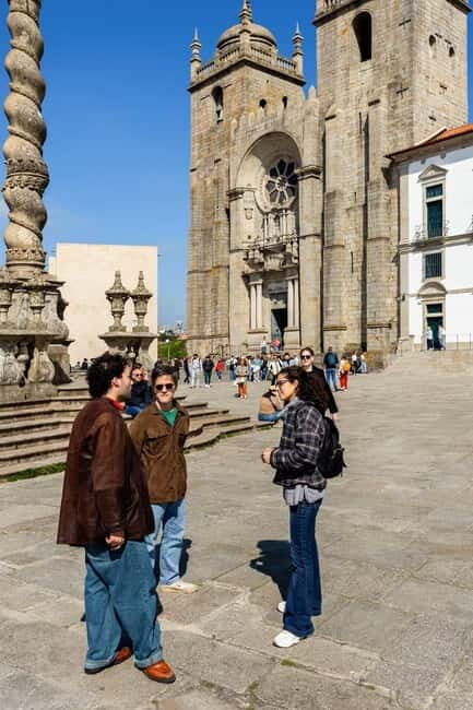 Discover Porto's Historical Roots Walking Tour - An Honest Look at the Porto’s Historical Roots Walking Tour