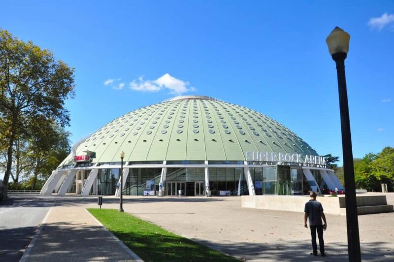Discover Porto's Literary and Secret Side: Hidden Gardens, Books, and Poetry - Key Points