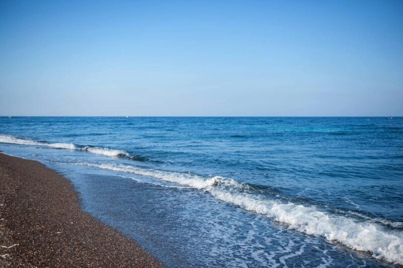 Discover Santorini: Prehistoric Akrotiri & Winery Tour - The Pros and Cons