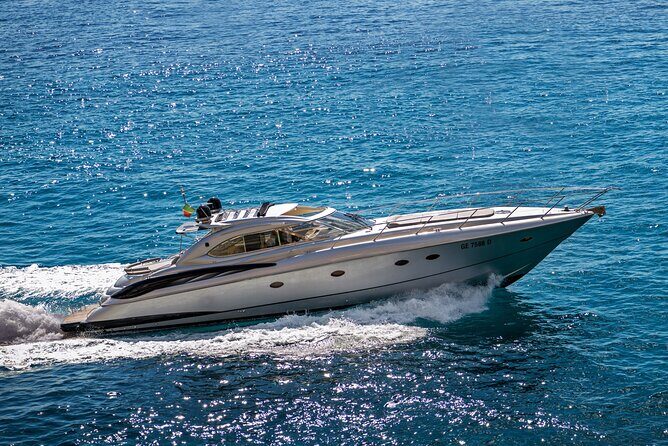 Discover the Amalfi coast between traditions, flavors and colors with a private tour - Detailed Breakdown of the Itinerary