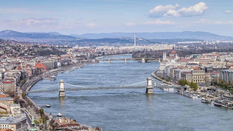 Discover the Best of Budapest in 2 Hours - An Honest Look at the 2-Hour Budapest Tour