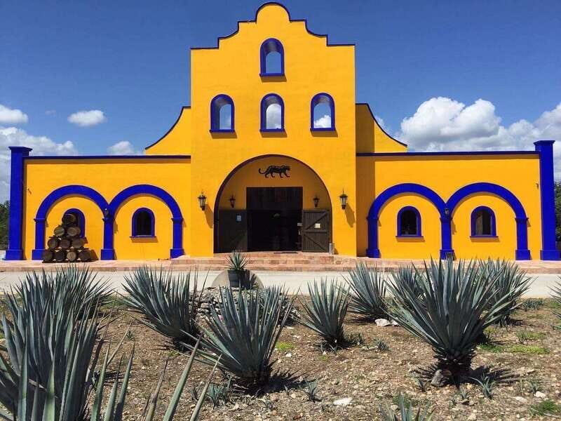 Discover the essence of playa del carmen: tequilera, jewelry and 5th avenue. - A Warm Welcome in Puerto Morelos