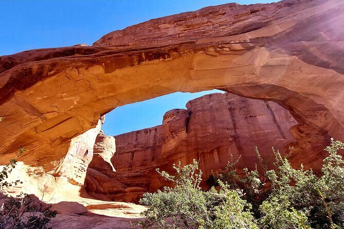 Discover The Hidden Arches: Solitaire Arches Private Desert Hike - Who Should Consider This Tour?