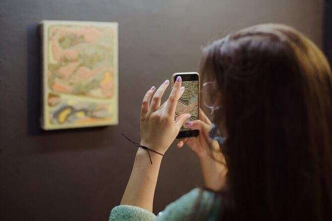 Discover the local art scene with ArtCrawl - Who is this ArtCrawl tour best for?