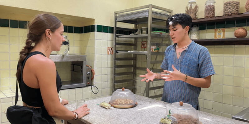 Discover the Magical Town of Tlaquepaque! - Key Points